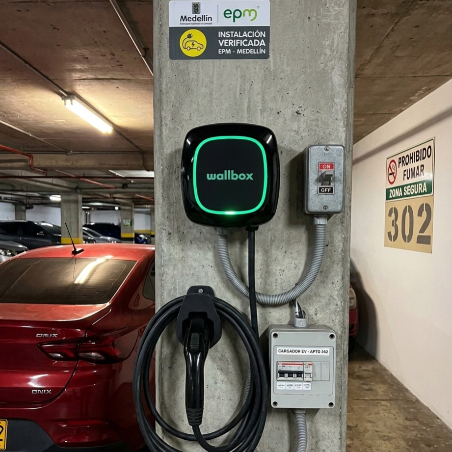Cargador eléctrico Sabaneta